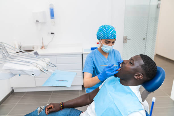 Best Emergency Tooth Extraction in Salida Del Sol Estates, TX